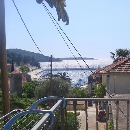 By The Sea Maslinica, Solta - 11422 شقة *